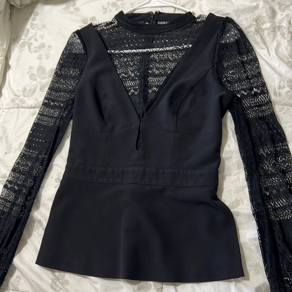 Bebe long sleeve lace top size 6